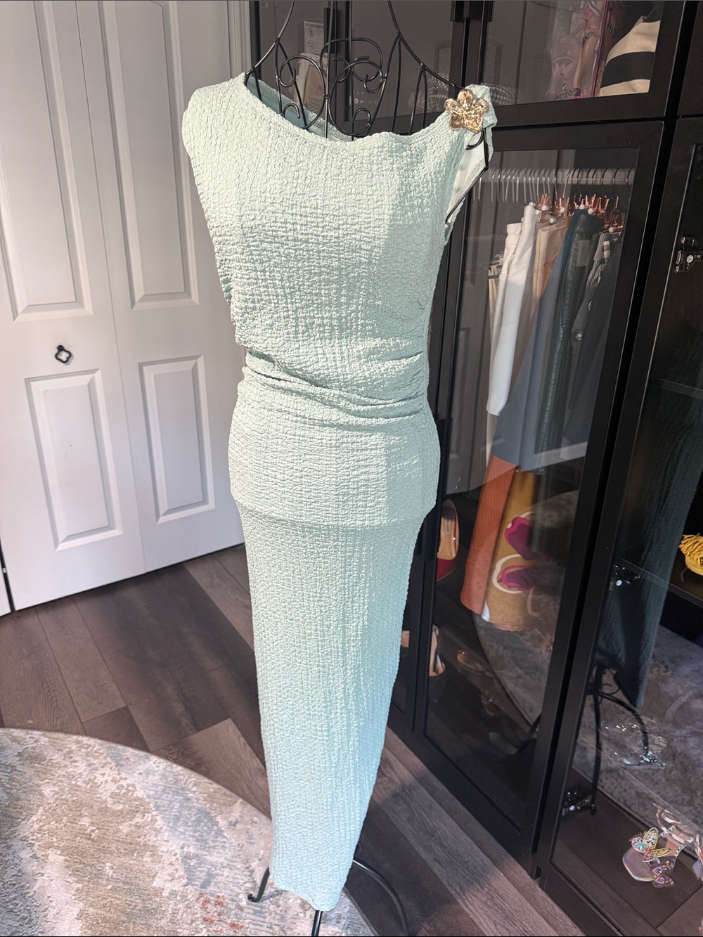 See You Monday Seafoam Green Textured Maxi Dress with Floral Shoulder Brooch